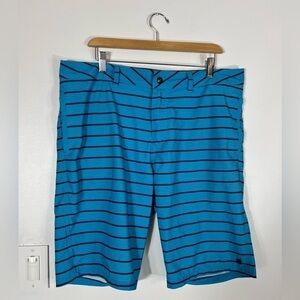 Quiksilver Amphibian Mens size 36 Shorts Swim Trunks Blue Stripe Stretch